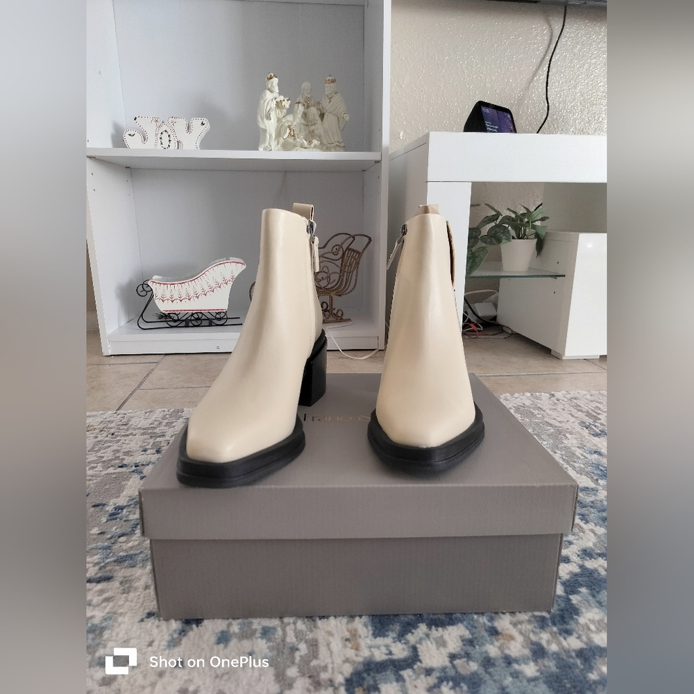 New Franco Sarto Darden‎ Booties – Cream Leather, Size 7, In Box - Picture 2 of 9
